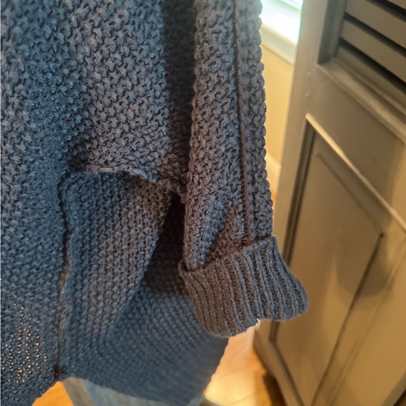 “BUNDLE” Sky Blue Knit Top and Linen Pant set. - Picture 6 of 11